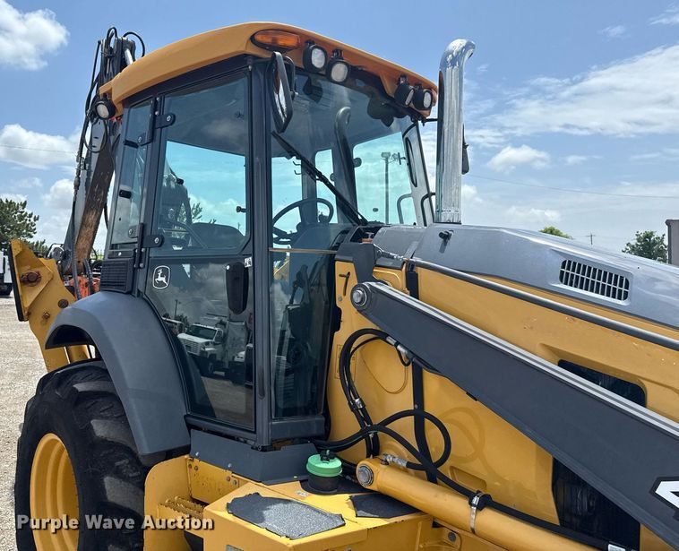 image for item EG5983 2015 John Deere 410L backhoe
