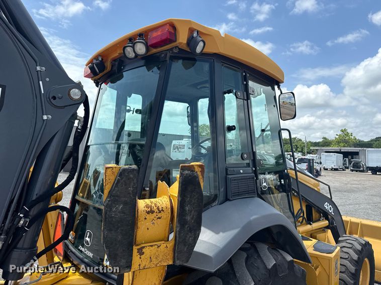 image for item EG5983 2015 John Deere 410L backhoe