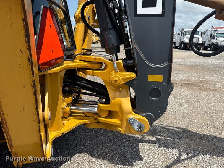 image for item EG5983 2015 John Deere 410L backhoe