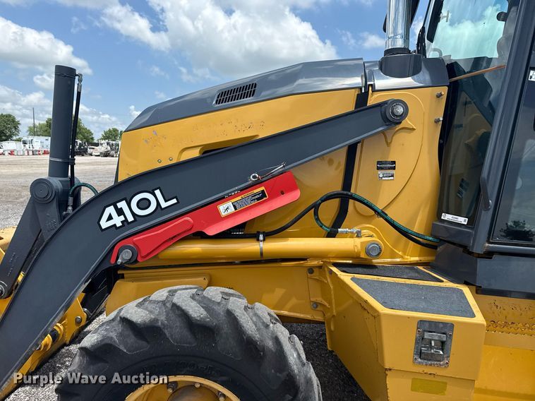 image for item EG5983 2015 John Deere 410L backhoe