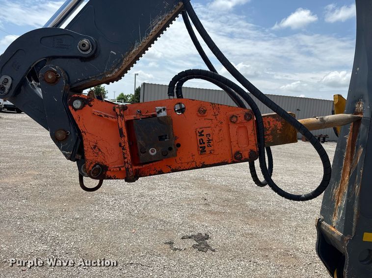 image for item EG5983 2015 John Deere 410L backhoe