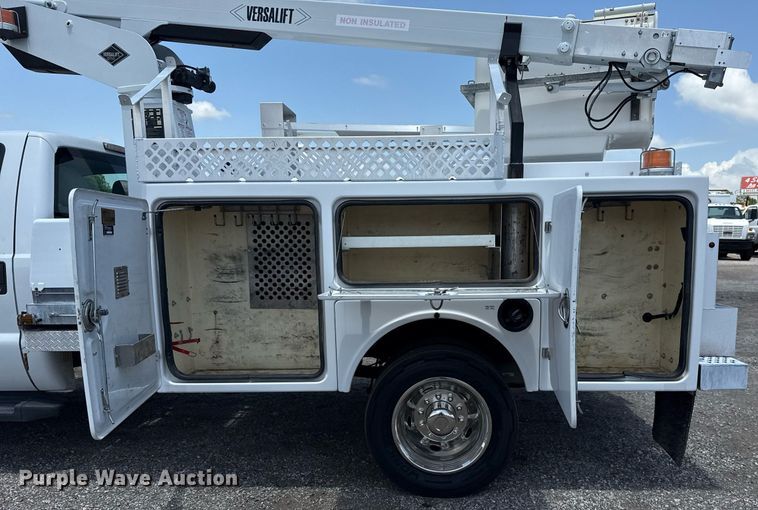 image for item EG5985 2012 Ford F450 Super Duty bucket truck