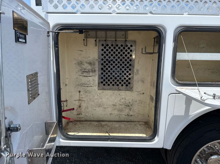 image for item EG5985 2012 Ford F450 Super Duty bucket truck