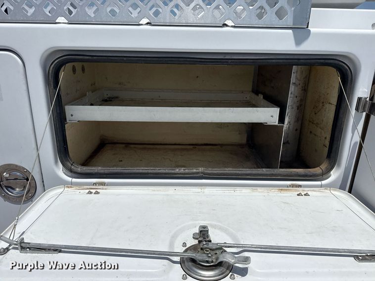 image for item EG5985 2012 Ford F450 Super Duty bucket truck