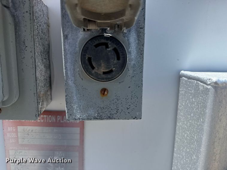 image for item EG5985 2012 Ford F450 Super Duty bucket truck