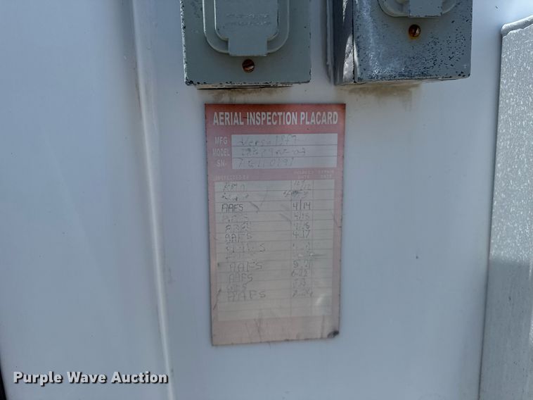 image for item EG5985 2012 Ford F450 Super Duty bucket truck