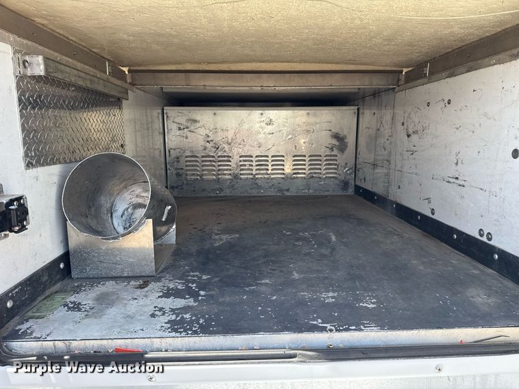 image for item EG5985 2012 Ford F450 Super Duty bucket truck