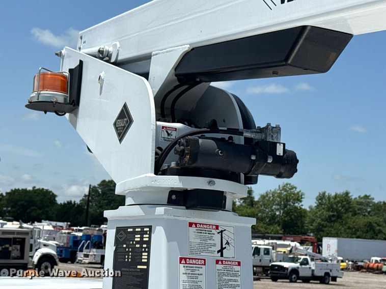 image for item EG5985 2012 Ford F450 Super Duty bucket truck