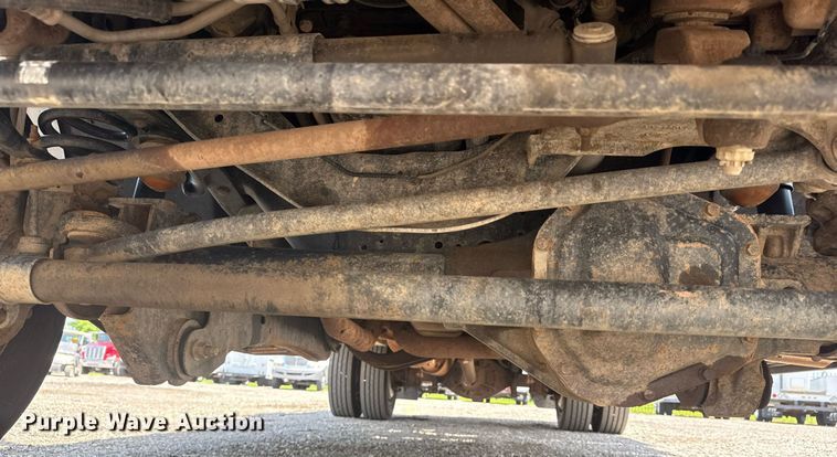 image for item EG5985 2012 Ford F450 Super Duty bucket truck