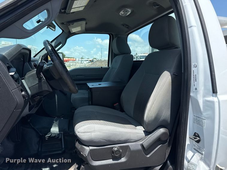 image for item EG5985 2012 Ford F450 Super Duty bucket truck