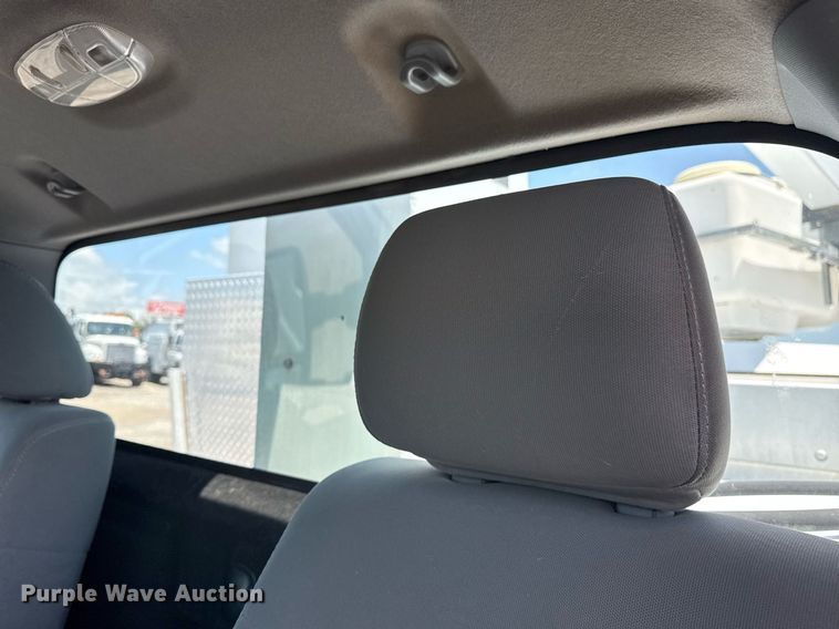 image for item EG5985 2012 Ford F450 Super Duty bucket truck