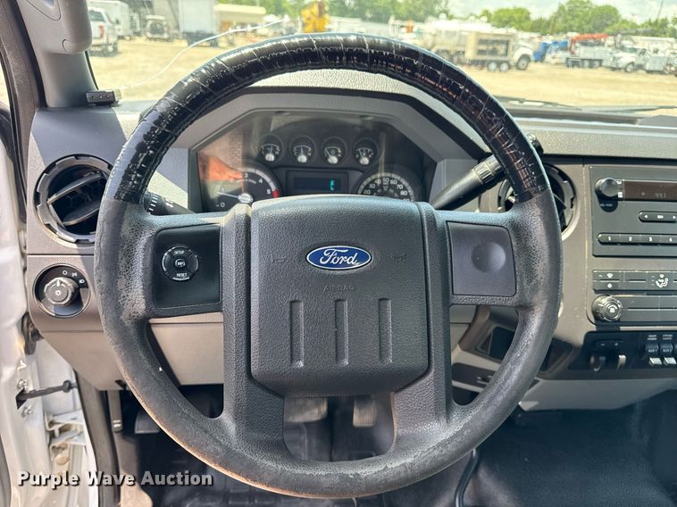 image for item EG5985 2012 Ford F450 Super Duty bucket truck