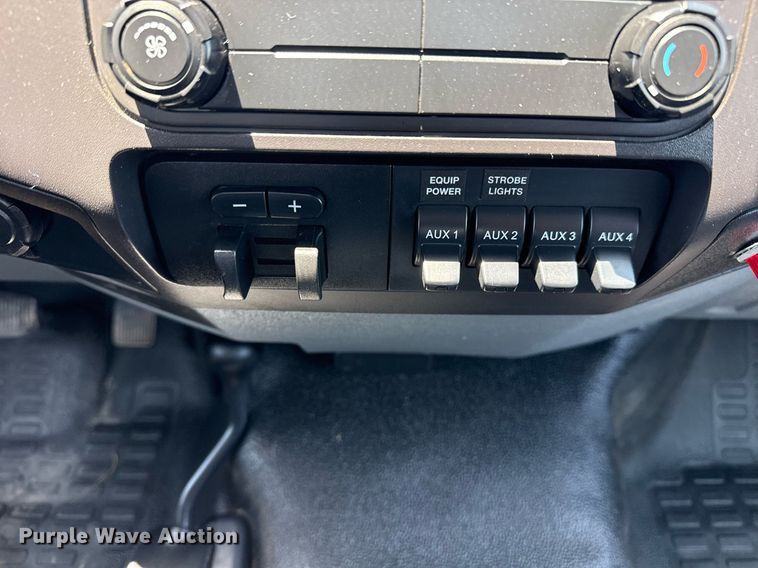 image for item EG5985 2012 Ford F450 Super Duty bucket truck