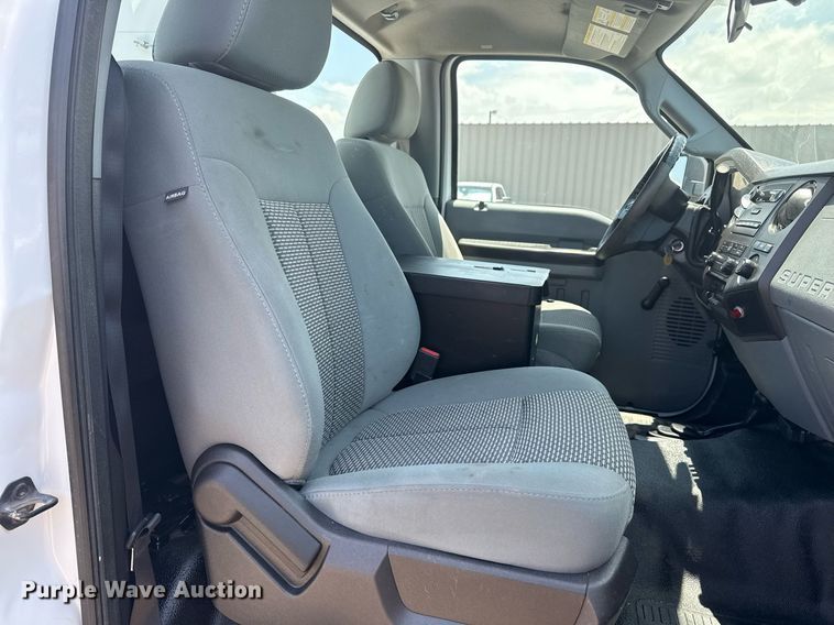 image for item EG5985 2012 Ford F450 Super Duty bucket truck