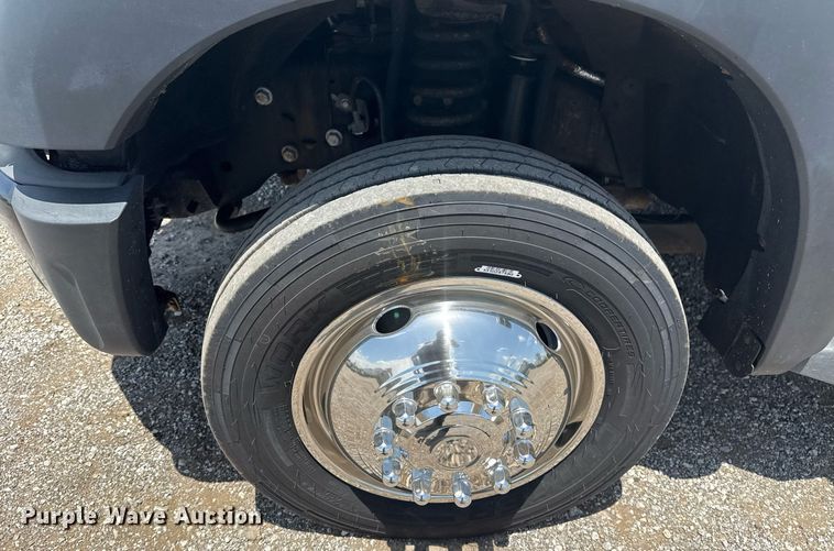 image for item EG5985 2012 Ford F450 Super Duty bucket truck