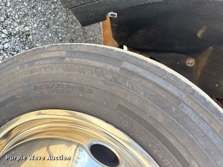 image for item EG5985 2012 Ford F450 Super Duty bucket truck