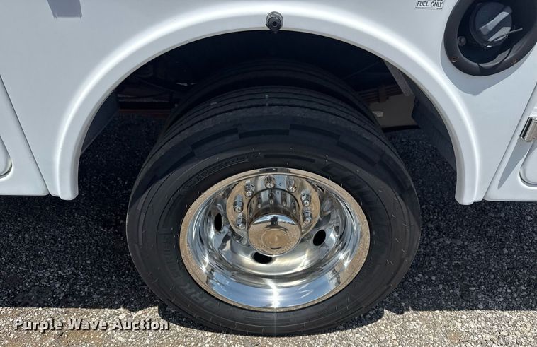 image for item EG5985 2012 Ford F450 Super Duty bucket truck