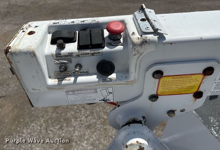 image for item EG5987 2006 Ford F450 Super Duty bucket truck