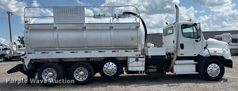 image for item EG6005 2015 Freightliner 114SD vacuum truck