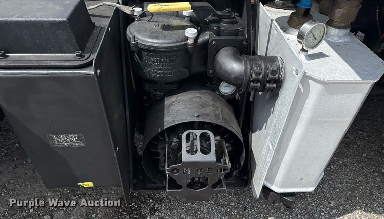 image for item EG6005 2015 Freightliner 114SD vacuum truck