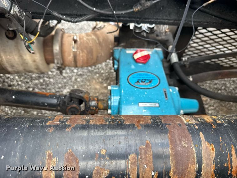 image for item EG6005 2015 Freightliner 114SD vacuum truck