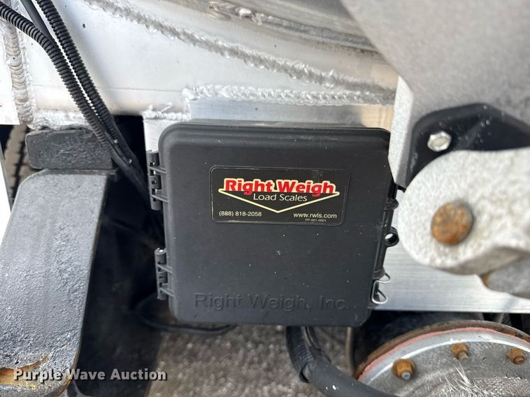 image for item EG6005 2015 Freightliner 114SD vacuum truck