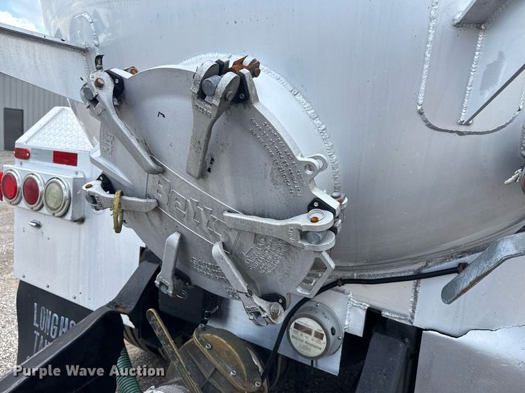 image for item EG6005 2015 Freightliner 114SD vacuum truck