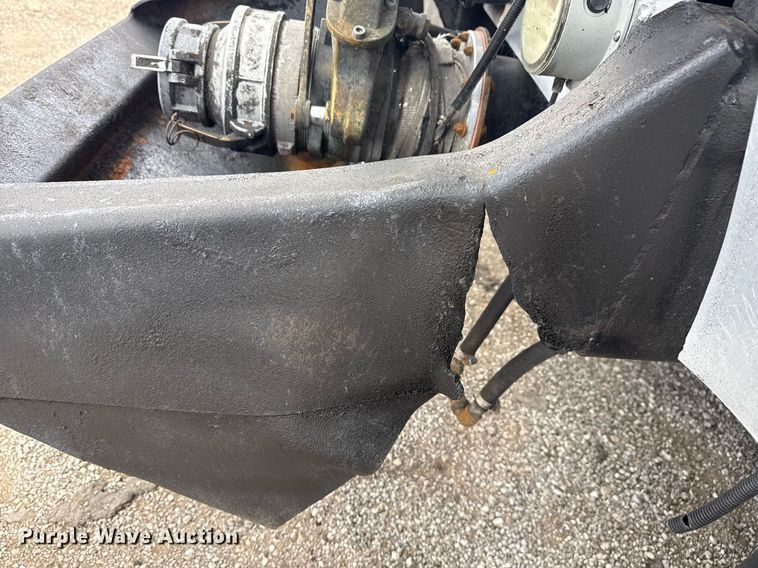 image for item EG6005 2015 Freightliner 114SD vacuum truck