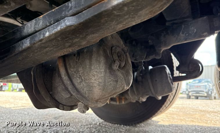 image for item EG6005 2015 Freightliner 114SD vacuum truck