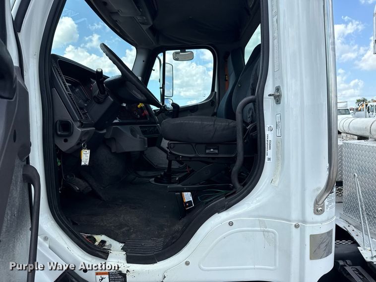 image for item EG6005 2015 Freightliner 114SD vacuum truck