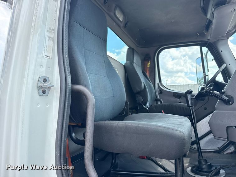 image for item EG6005 2015 Freightliner 114SD vacuum truck