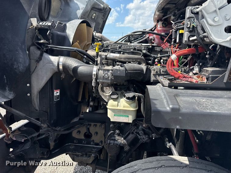 image for item EG6005 2015 Freightliner 114SD vacuum truck