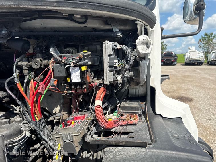 image for item EG6005 2015 Freightliner 114SD vacuum truck