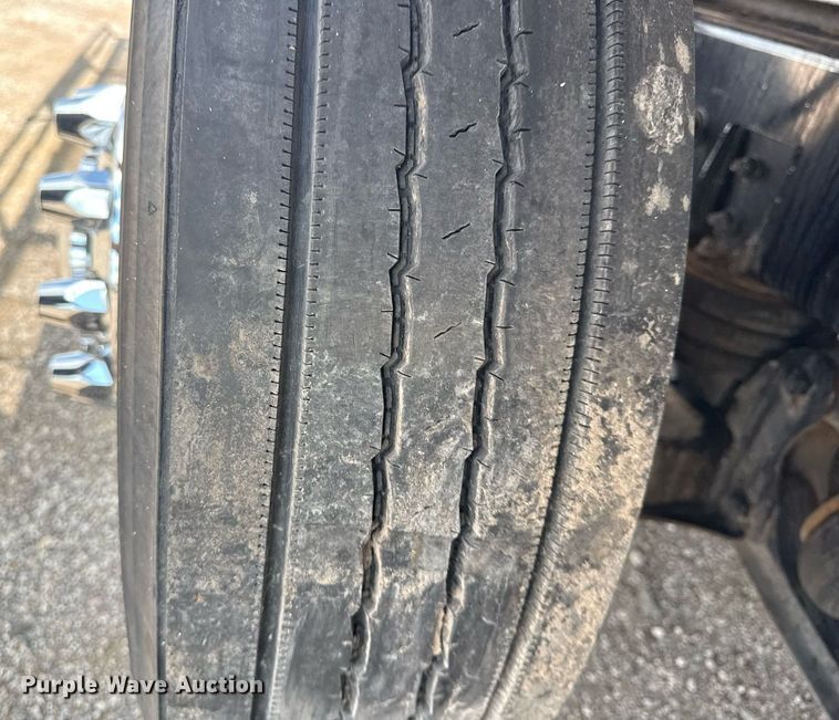 image for item EG6005 2015 Freightliner 114SD vacuum truck