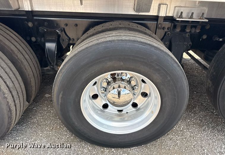 image for item EG6005 2015 Freightliner 114SD vacuum truck