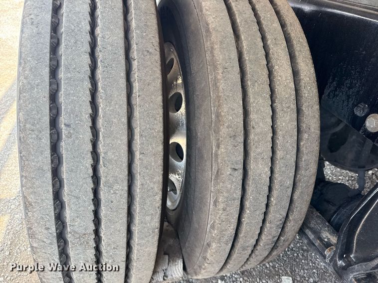 image for item EG6005 2015 Freightliner 114SD vacuum truck