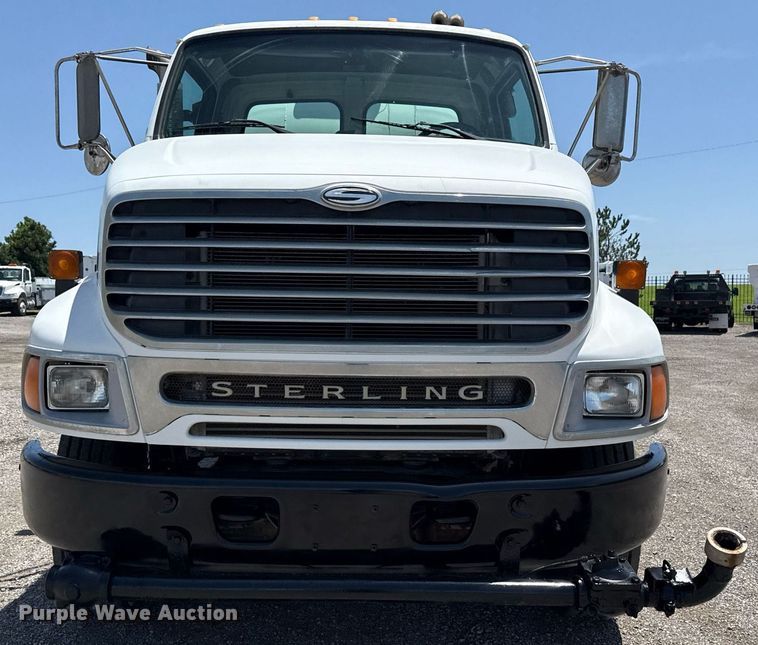image for item EG6014 2003 Sterling Truck L9500  water truck