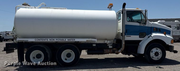 image for item EG6014 2003 Sterling Truck L9500  water truck