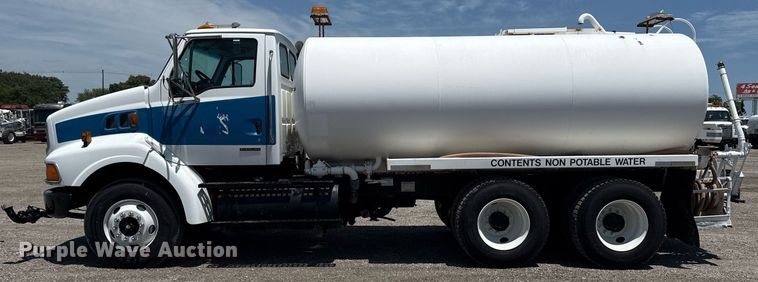 image for item EG6014 2003 Sterling Truck L9500  water truck