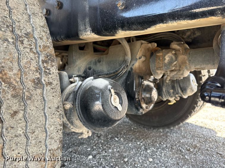 image for item EG6014 2003 Sterling Truck L9500  water truck