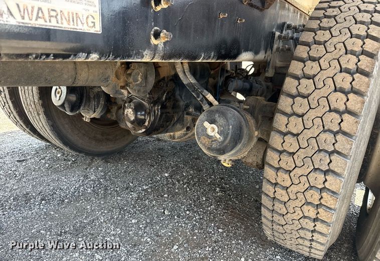 image for item EG6014 2003 Sterling Truck L9500  water truck