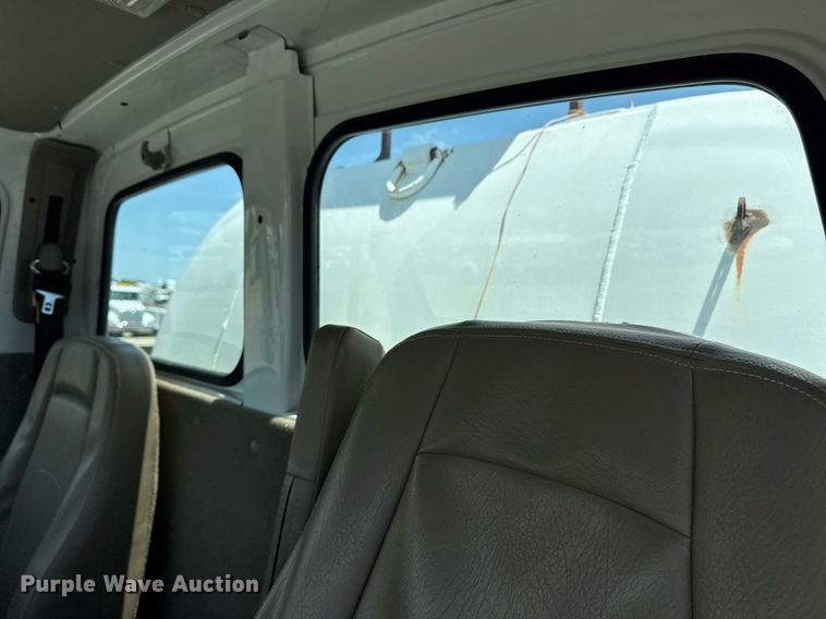 image for item EG6014 2003 Sterling Truck L9500  water truck