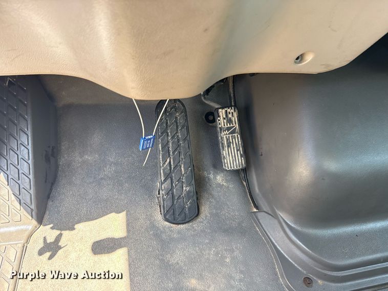 image for item EG6014 2003 Sterling Truck L9500  water truck