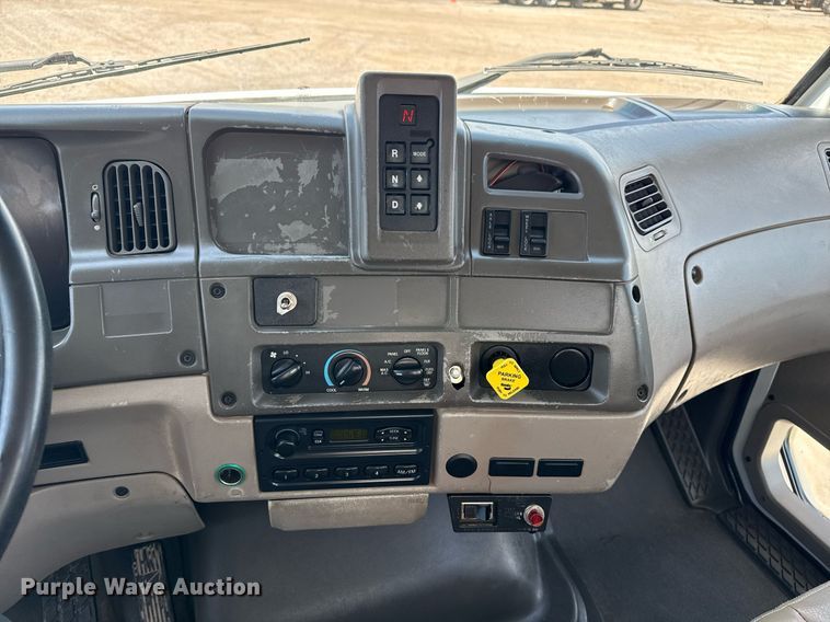 image for item EG6014 2003 Sterling Truck L9500  water truck