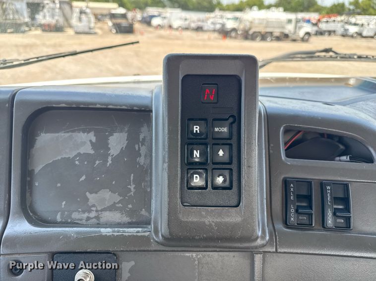 image for item EG6014 2003 Sterling Truck L9500  water truck