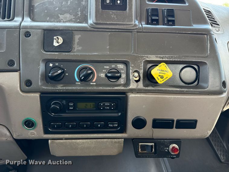 image for item EG6014 2003 Sterling Truck L9500  water truck