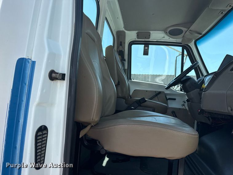 image for item EG6014 2003 Sterling Truck L9500  water truck