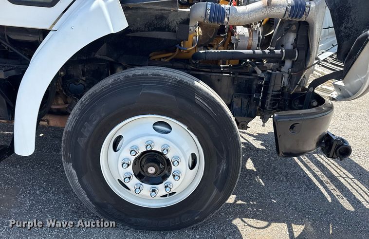 image for item EG6014 2003 Sterling Truck L9500  water truck