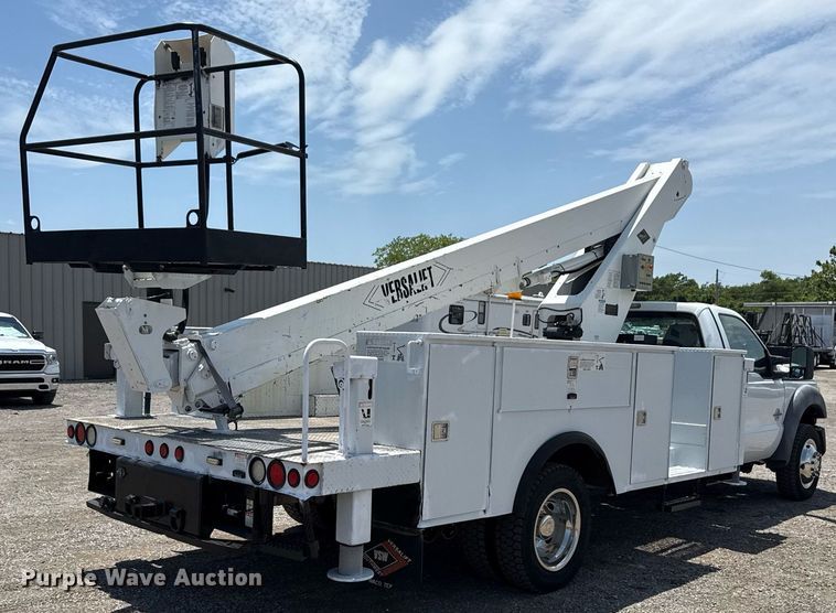 image for item EG6016 2011 Ford F550 Super Duty bucket truck