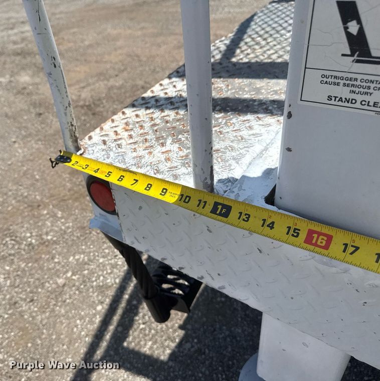 image for item EG6016 2011 Ford F550 Super Duty bucket truck